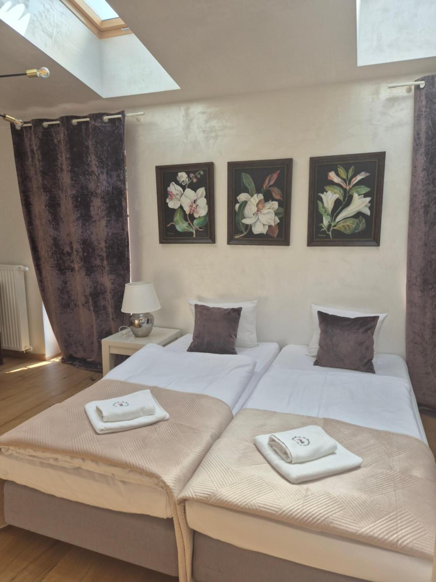 Aparthotel Miodowa 25 크라쿠프 외부 사진
